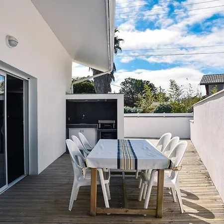 Contemporaine Proximite Et Centre